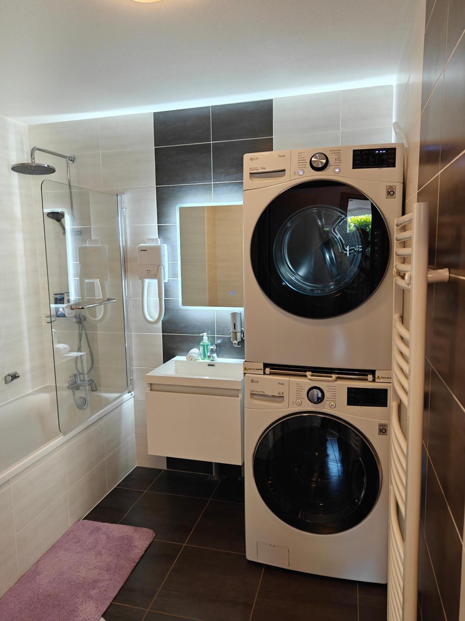 Charming Apartment With Garden, Free Parking Near Basel, Airport, Ger'Many, France, Saint-Louis  Buitenkant foto